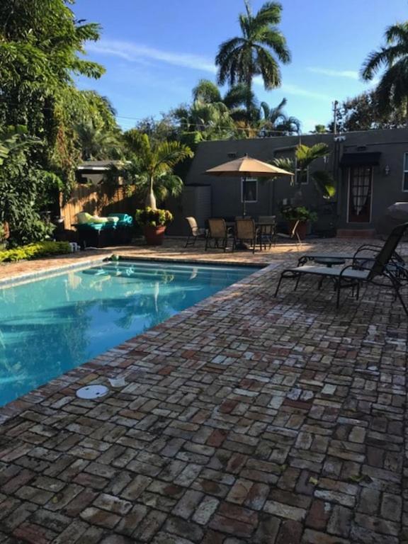 Case De Leon From The 1920'S Is A Piece Of Floridas Relaxing History Уест Палм Бийч Екстериор снимка